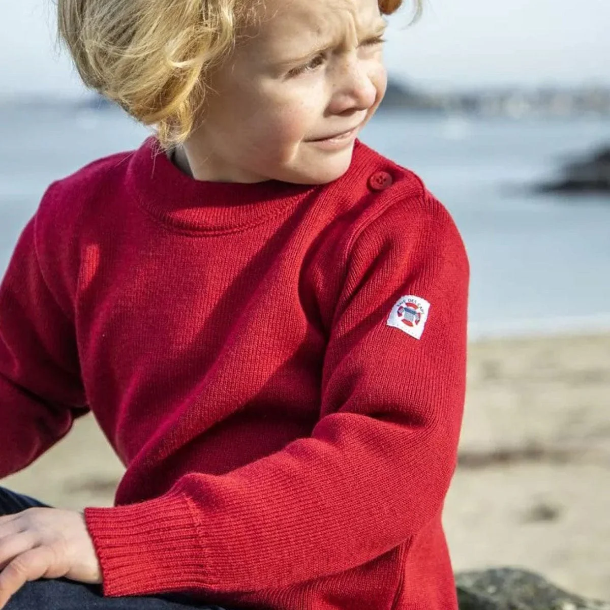 Pull enfant rouge
